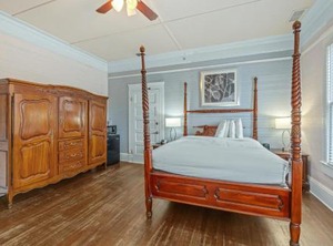 Coombs Inn Hotel | Historic Downtown Apalachicola