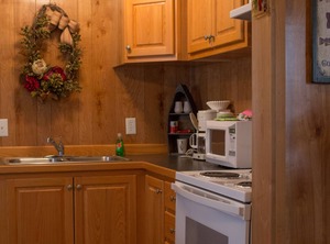 Birdsong Resort Marina Camden | Holladay