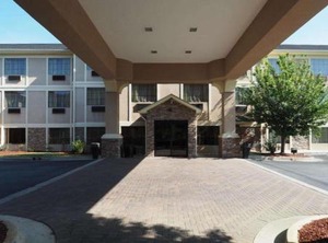 Country Inn | Canton