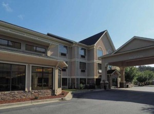 Country Inn | Canton