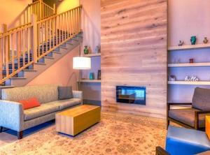 Naperville Inn | Village of Lakewood