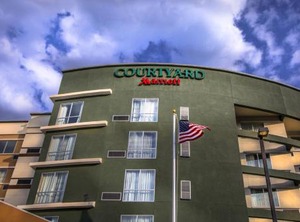 Courtyard | Charleston