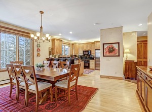 Cozy Mountain Retreat Arrowhead Village | Edwards