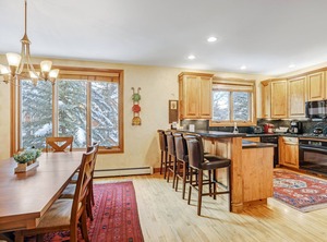 Cozy Mountain Retreat Arrowhead Village | Edwards