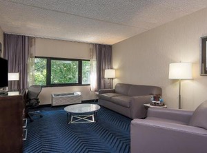 Crowne Plaza Princeton Ihg Hotel | Plainsboro