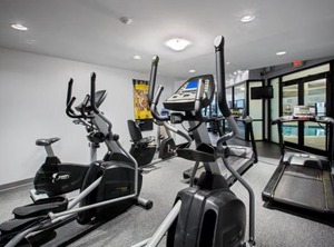 Crowne Plaza Airport Ihg Hotel | Warwick