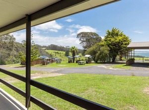 Cuttagee Beach Cottage | Barragga Bay