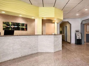 Days Inn | Sainte-Helene-de-Bagot