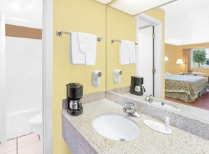 Days Inn | North Little Rock