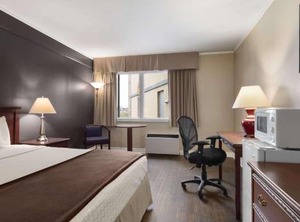 Days Inn | Brockville