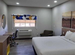 Days Inn | Childress