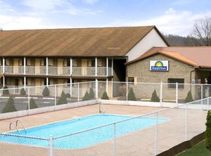 Days Inn | Huntington