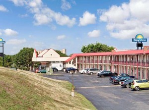 Days Inn | Cedar Bluff