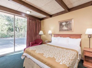 Days Inn | Niles