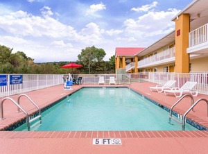 Days Inn | Trenton