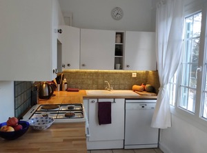 Riverside River The | Collias