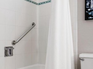 Delta Hotels | Iselin