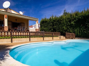 Chalet Con Piscina Privada Jardin | Pozo Del Camino