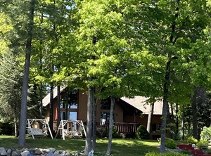 Dream Cottage Beach Dock Pontoon Rental | Gladwin