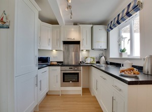 Garden Apts | West Looe