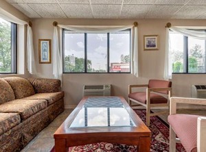 Econo Lodge Dewitt | DeWitt