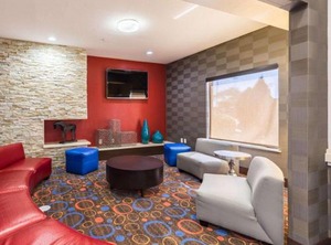 Econo Lodge Inn East | North Shore