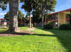 Econo Lodge Inn Suites Oakland Airport | Oakland