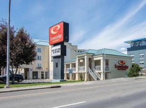 Econo Lodge Inn Suites University | Banff Trail