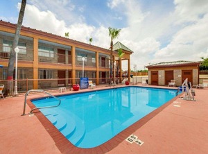 Econo Lodge Inn Suites Eagle | Eagle Pass