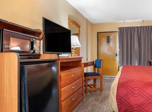 Econo Lodge Inn | Evergreen