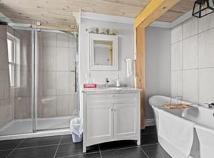 Edge Of The Avalon Inn | Trepassey