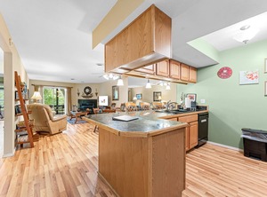 Bluffs Oasis | Table Rock