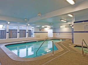 Navigator Inn | Holly