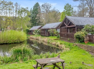 Accommodation Farnham | Tilford