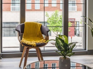 Frontdesk Loft Lots Of Light | Scioto Mile
