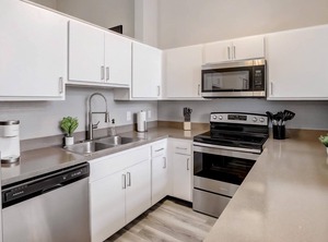 Frontdesk Br | Mile Square