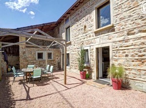 Gîte Pièces Personnes | Belmont-de-la-Loire