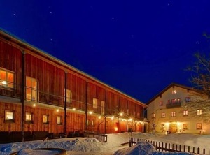 Geräumige Ferienwohnung Mit Balkon Auf Erlebnisbauernhof | Bohmzwiesel