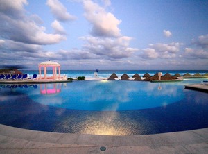 Golden Parnassus Resort All Adults | Zona Hotelera