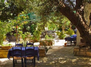 Group Accomodation Heliopetra | Douliana