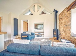 The Cottage | Wall