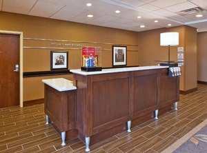 Hampton Inn Suites Mi | West Bloomfield