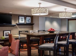 Hampton Inn Dubuque | Dubuque