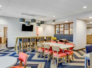 Hampton Inn Gardens | Tillmans Corner