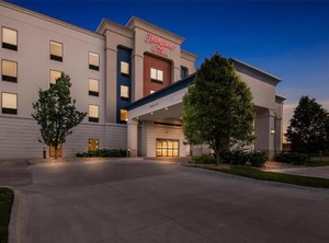 Hampton Inn Dodge Road Mill | West Omaha