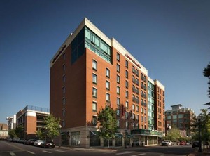 Hampton Inn Suites | Downtown Little Rock