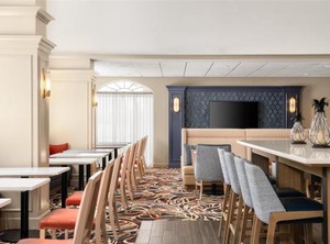Hampton Inn Suites | Middletown