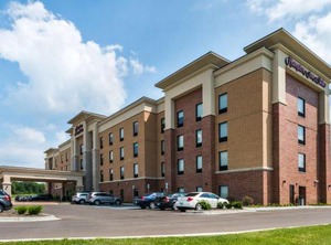 Hampton Inn Suites Mi | Wixom