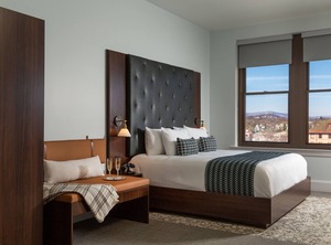The Liberty Trust Guestroom | Roanoke