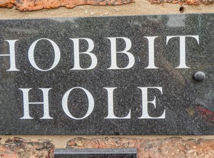 Hobbits Hole | Ellerker